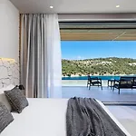 Azur Retreat Üdülőközpont Szpartohóri