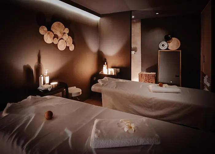 منتجع Azur Retreat 3*